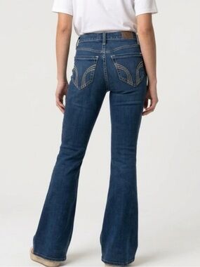 Hollister Like New High Rise Flare Jeans Size 26 Short